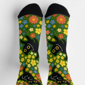 Cute Black Cats Floral Meadow Pattern ソックス (上部)