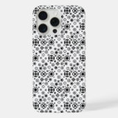 Cute black white arabesque decorative pattern iPhoneケース (裏面)