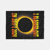 Cute Blacked Out 2017 Total Solar フリースブランケット (正面(横))