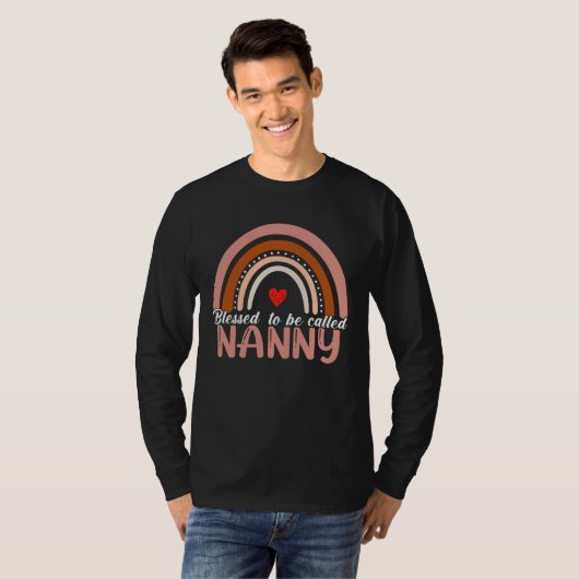 Cute Blessed To Be Called Nanny Rainbow Women Moth Tシャツ (正面フル)