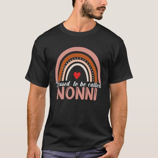 Cute Blessed To Be Called Nonni Rainbow Women Moth Tシャツ (正面)
