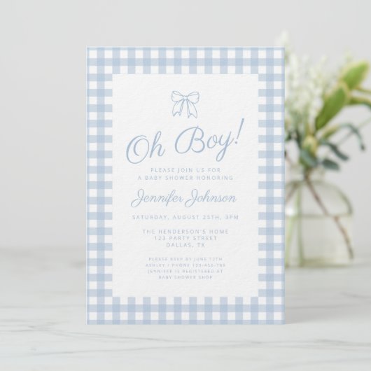 Cute Blue Gingham Bow Boy Baby Shower 招待状 (スタンド正面)
