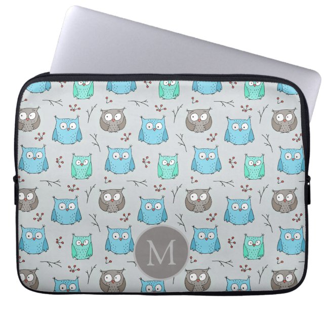 Cute Blue Grey Owl Pattern Monogram ラップトップスリーブ (正面)