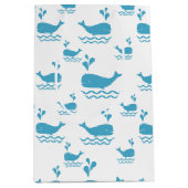 Cute Blue Whale Seamless Ocean Pattern (1) ミディアムペーパーバッグ (正面)