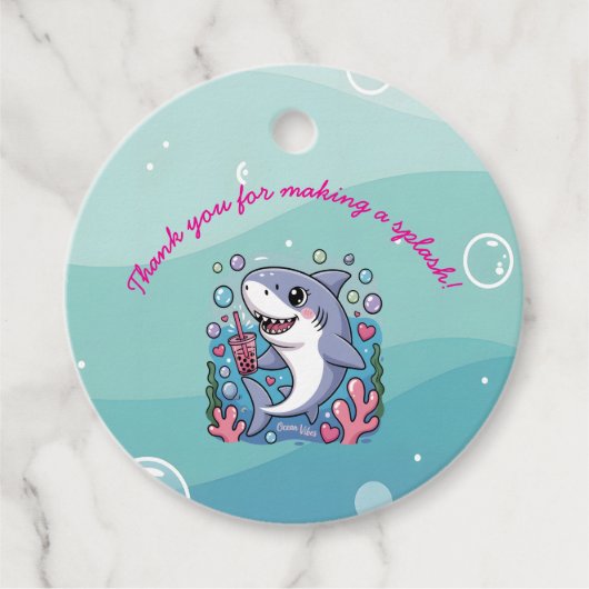 Cute Boba Shark Under The Sea Baby Shower フェイバータグ (正面)
