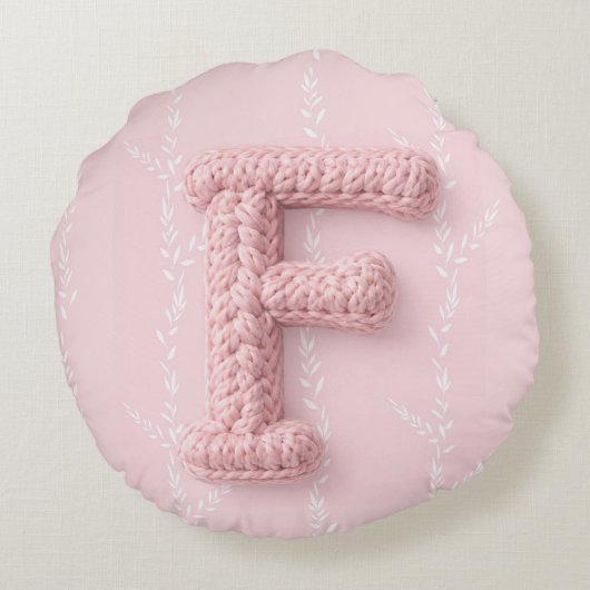 Cute boho pink crocheted letter F Round Pillow ラウンドクッション (裏面)
