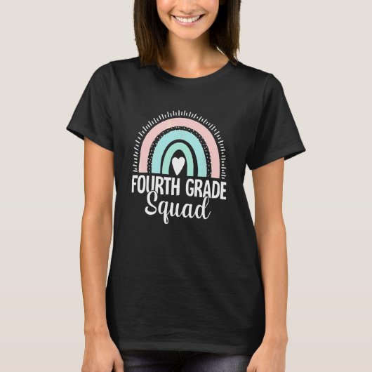 Cute Boho Rainbow Fourth Grade Squad Teacher Back  Tシャツ (正面)