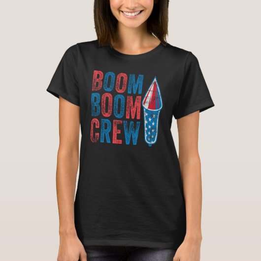 Cute Boom Boom Crew 4th of July Fireworks Family M Tシャツ (正面)