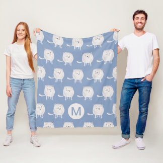 Cute Bouncing White Cat Pattern Monogram Blue フリースブランケット