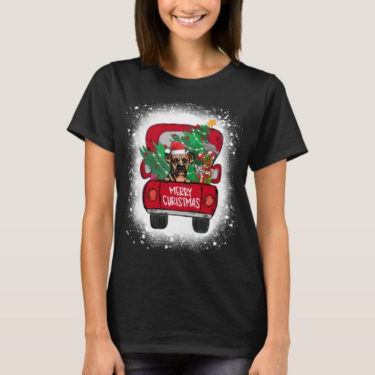 Cute Boxer Dog Red Truck Merry Christmas Bleached Tシャツ (正面)