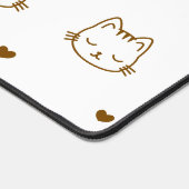 Cute Brown and White Cat and Heart Pattern デスクマット (コーナー)