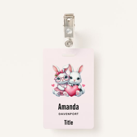 Cute Bunnies Sharing a Heart バッジ (裏面クリップ)