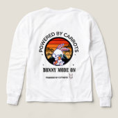 Cute Bunny Hugging Carrot Retro Sunset T-Shirt (デザイン背面)