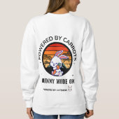 Cute Bunny Hugging Carrot Retro Sunset T-Shirt  スウェットシャツ (裏面)