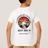 Cute Bunny Hugging Carrot Retro Sunset T-Shirt  Tシャツ (裏面)