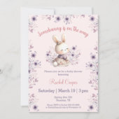 Cute Bunny Pink Purple Floral Girl Baby Shower 招待状 (正面)