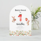 Cute Bunny Strawberry Theme First Birthday  招待状 (スタンド正面)