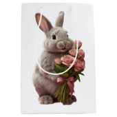  “Cute Bunny with Pink Roses” Adorable Art Design ミディアムペーパーバッグ (正面)