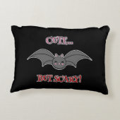 Cute but Scary Bat アクセントクッション (裏面)