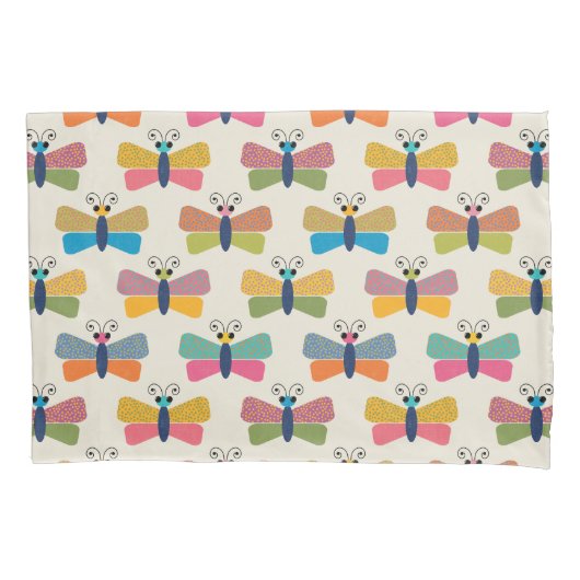 Cute Butterfly Pattern on Cream 枕カバー (正面)