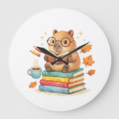 Cute Capybara Reading Books Watercolor ラージ壁時計 (正面)