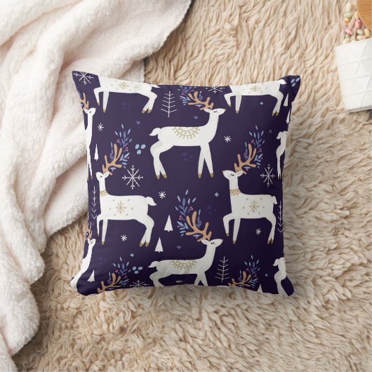 Cute cartoon deer seamless pattern, nursery backgr クッション (ブランケット)