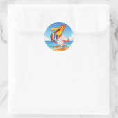 Cute Cartoon Pelican with Fish Sticker ラウンドシール (バッグ)
