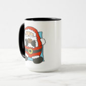 Cute Cartoon Santa Holding Mince Pie マグカップ (正面左)