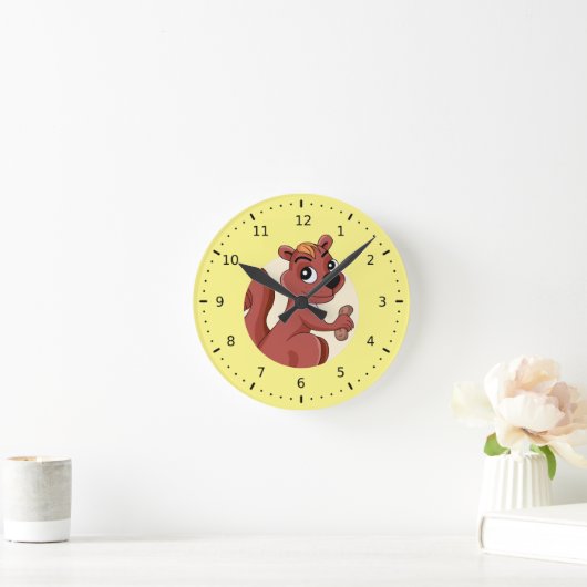 Cute cartoon squirrel with a peanut ラウンド壁時計 (ホーム)