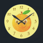 Cute Cartoon Vintage Orange Drawing ラウンド壁時計<br><div class="desc">A cartoon style orange with vintage effect applied to the image. Custom decorative wall clocks.
Gift idea for adults and kids.</div>