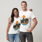Cute Cat And Owl Fishing Boat Nature Art Tシャツ (ユニセックス)