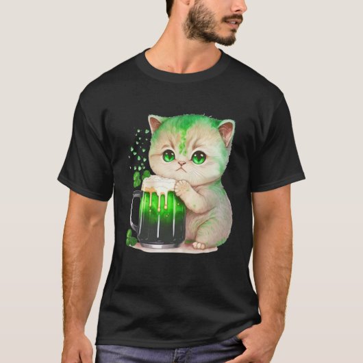 Cute Cat Loves Beer St Patrick s Day Cat Tシャツ (正面)