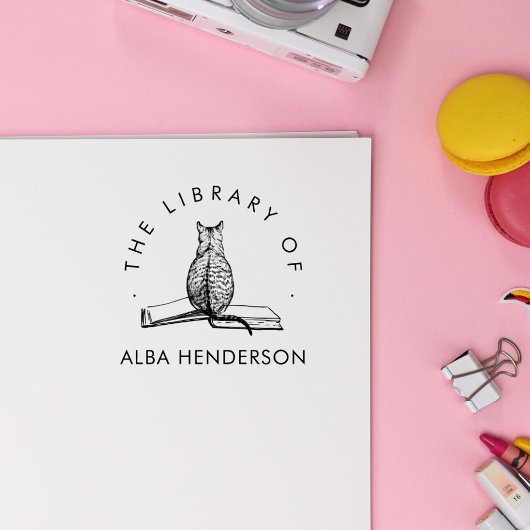 Cute Cat on the Book Modern Library セルフインキングスタンプ