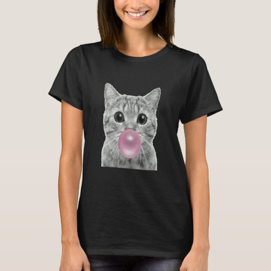 Cute cat with chewing gum bubble  cat chewing gum  tシャツ (正面)