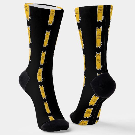 Cute Cat With Whisker Warmth Minimalist Design ソックス (傾斜あり)