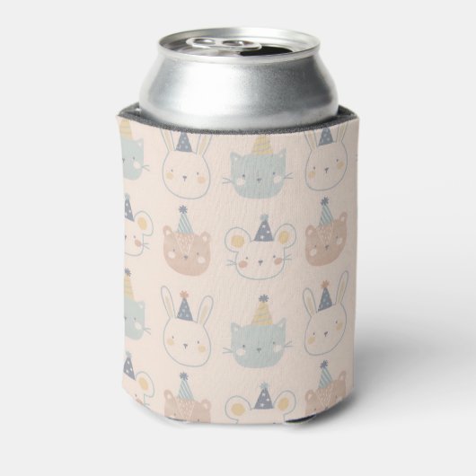 Cute Cats Rabbits and Bears Faces Pastel Pattern 缶クーラー (缶裏面)