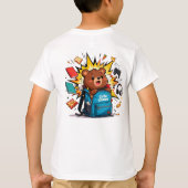 Cute Chaos Graphic Tee – Cartoon Bear Back Print  Tシャツ (裏面)