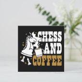 Cute Chess and Coffee Chess Lover Knight Art 招待状 (スタンド正面)