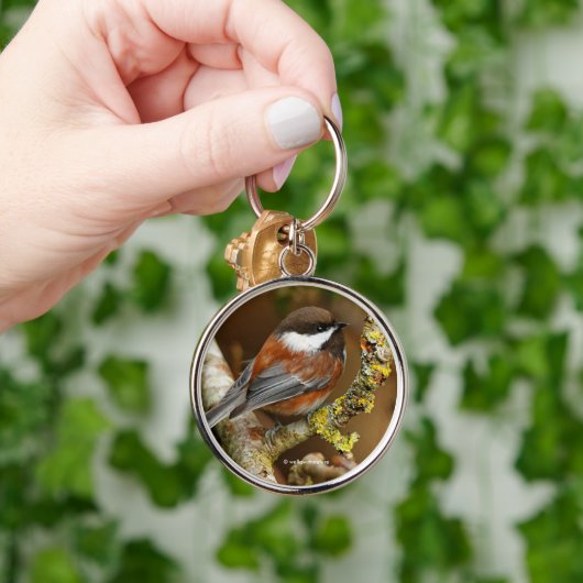Cute Chestnut-Backed Chickadee on the Pear Tree キーホルダー (手)