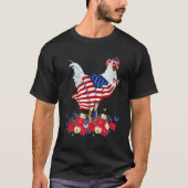 Cute Chicken Bow Tie American Flag Flowers Happy 4 Tシャツ (正面)