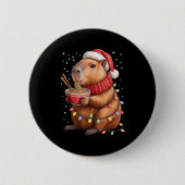 Cute Christmas Capybara With Ramen Bowl Holiday Te 缶バッジ (正面)