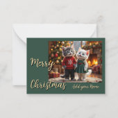 Cute Christmas Card – Tom & Luna Fireplace Scene ノートカード (正面)