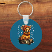 Cute Christmas Chihuahua Sledding In Snow Funny Wi キーホルダー (正面)