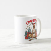 Cute Christmas Kangaroo Mug with Festive Trees コーヒーマグカップ (正面右)