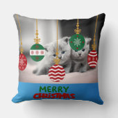 Cute Christmas Kittens Decorative Pillow クッション (正面)