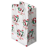 Cute Christmas Meme Six Seven 67 6 7 Holiday スモールペーパーバッグ (正面アングル)