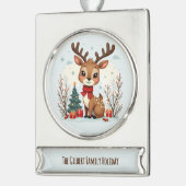 Cute Christmas Reindeer Scene Snowy Forest シルバープレートバナーオーナメント (左)