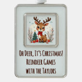 Cute Christmas Reindeer Scene Snowy Forest シルバープレートフレームオーナメント (正面)