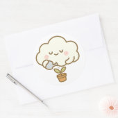 Cute Cloud Watering a Plant – Transparent Sticker ラウンドシール (封筒)