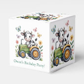 Cute Cow on Tractor Boy Birthday Party  フェイバーボックス (正面サイド)